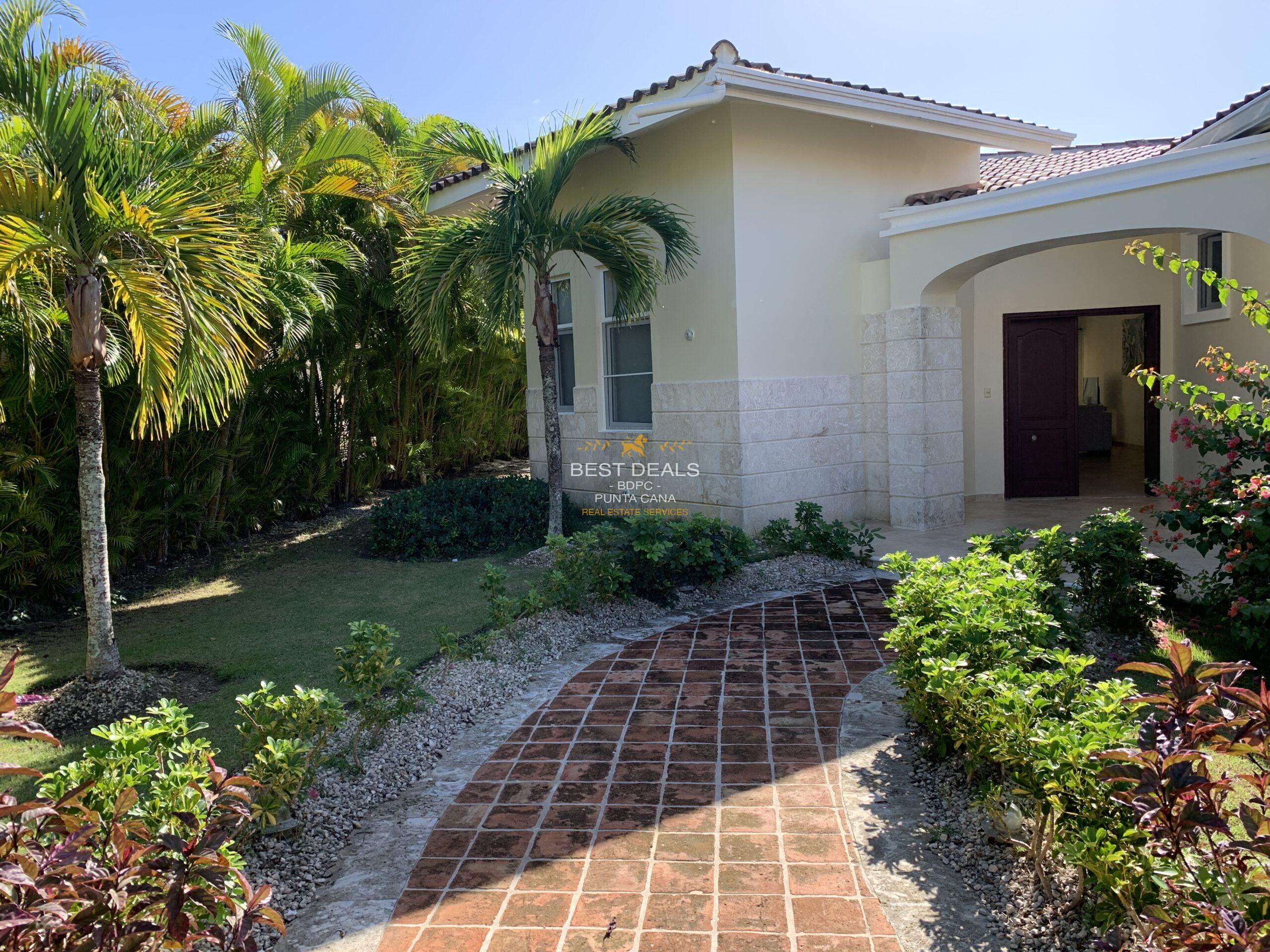 Beautiful House in Cocotal , golf view, big pool 4