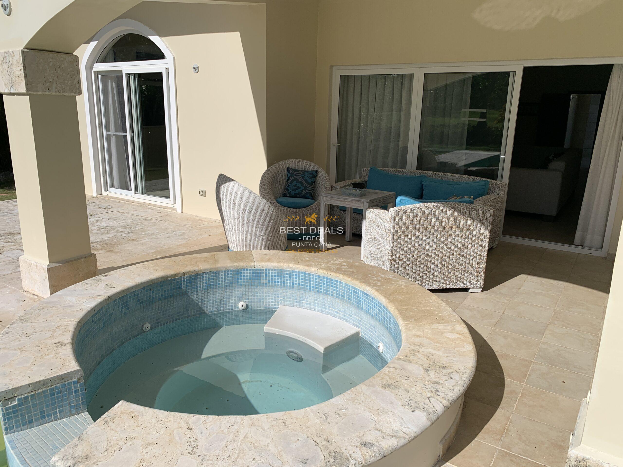 Beautiful House in Cocotal , golf view, big pool 2