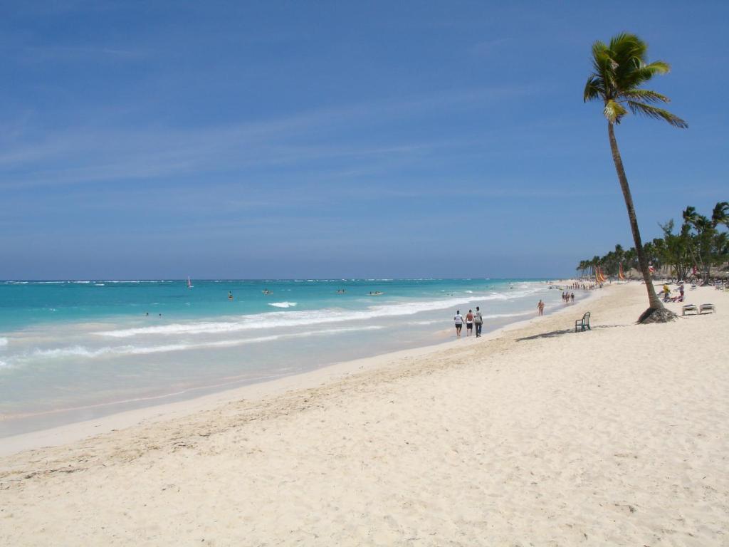EXQUISITE 3 BEDROOMS APARTMENT RENTALS IN PUNTA CANA BAVARO: YOUR LUXURIOUS GETAWAY NEAR THE BEACH 3