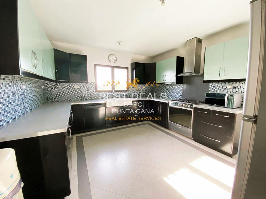 Large House for Sale El Ejecutivo – Bavaro 5