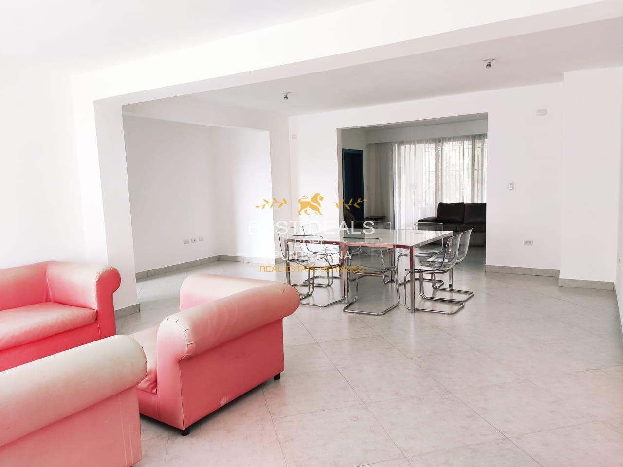 Large House for Sale El Ejecutivo – Bavaro 3
