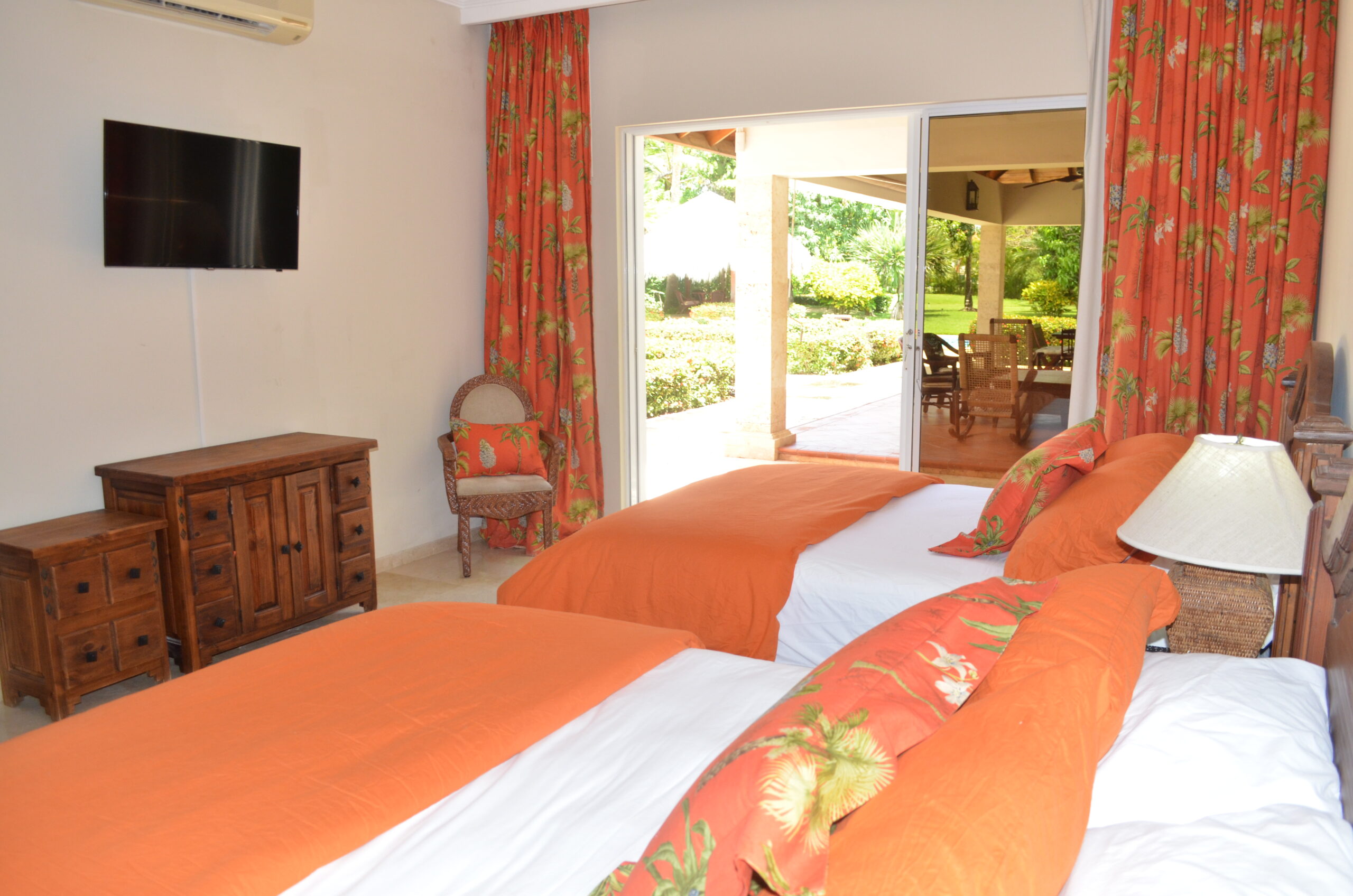 Large villa with pool for Sale Cocotal Golf & Country Club 3