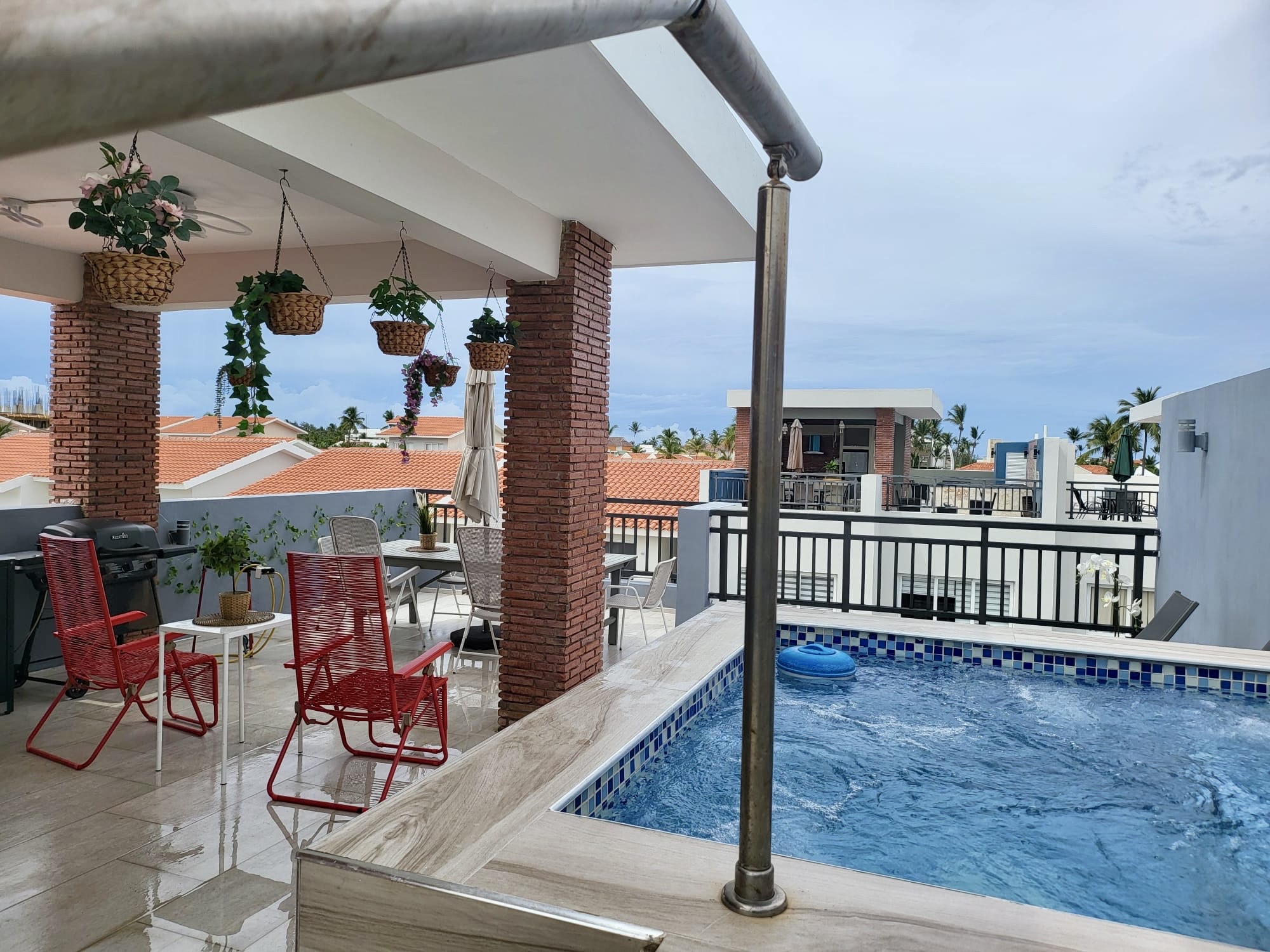 MODERN PENTHOUSE FOR SALE AT CANA ROCK STAR 2